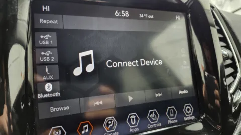 More photos of 2021 Jeep Compass Limited at Auto Boutique Ohio, OH