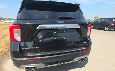More photos of 2020 Ford Explorer Platinum at Auto Boutique Ohio, OH