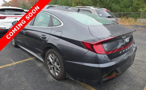 More photos of 2021 Hyundai Sonata SEL at Auto Boutique Ohio, OH