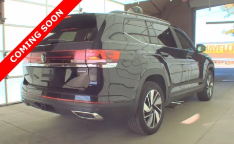 More photos of 2024 Volkswagen Atlas 2.0T SE w/Technology at Auto Boutique Ohio, OH