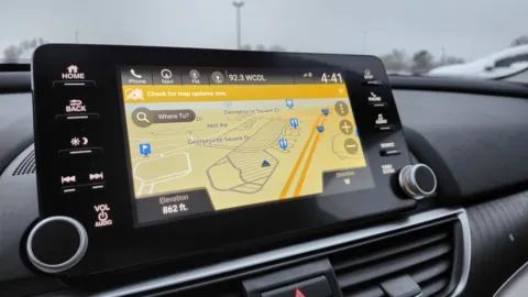 More photos of 2020 Honda Accord Hybrid Touring at Auto Boutique Ohio, OH