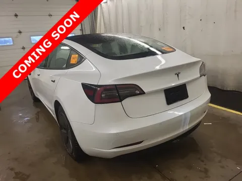 More photos of 2021 Tesla Model 3 Standard Range Plus at Auto Boutique Ohio, OH