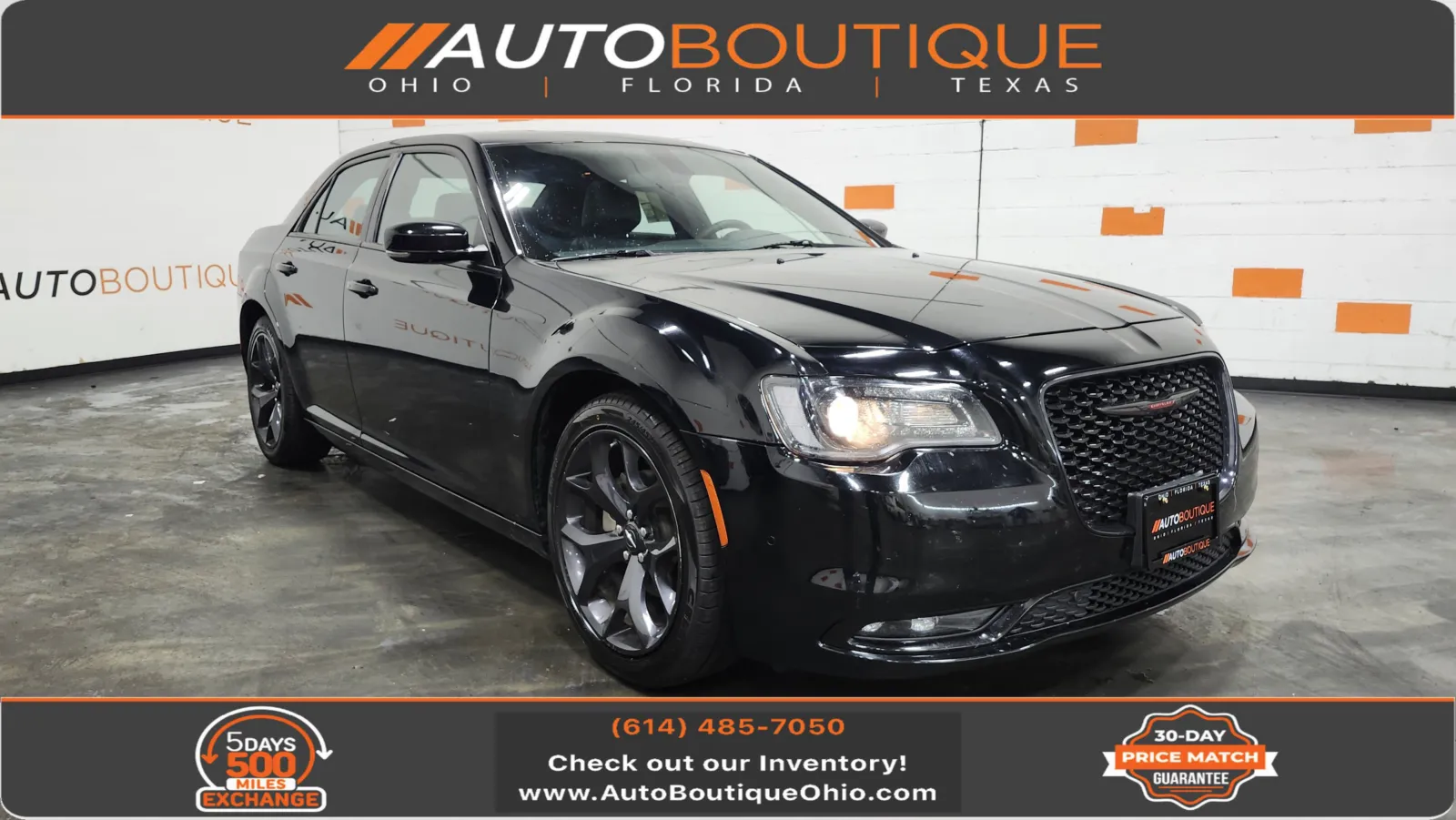 2023 Chrysler 300 S's photo