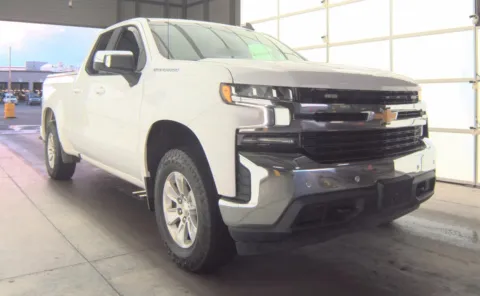 Another view of 2020 Chevrolet Silverado 1500 LT for sale in Columbus, OH at Auto Boutique Ohio
