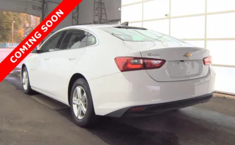 More photos of 2023 Chevrolet Malibu LS at Auto Boutique Ohio, OH
