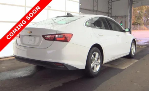 More photos of 2023 Chevrolet Malibu LS at Auto Boutique Ohio, OH