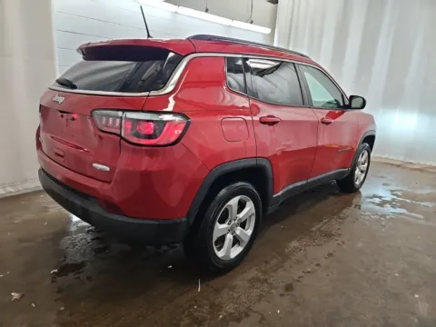 More photos of 2018 Jeep Compass Latitude at Auto Boutique Ohio, OH