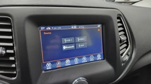 More photos of 2021 Jeep Compass Sport at Auto Boutique Ohio, OH