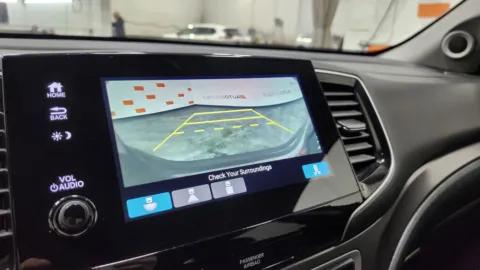 More photos of 2021 Honda Pilot EX-L at Auto Boutique Ohio, OH