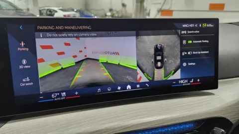 More photos of 2025 BMW 3 Series 330i xDrive at Auto Boutique Ohio, OH