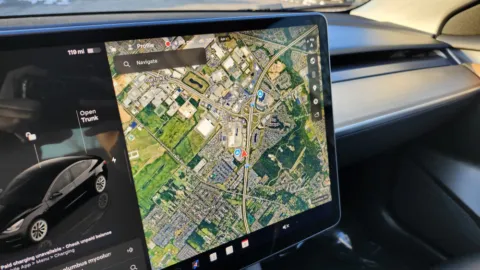 More photos of 2022 Tesla Model 3 at Auto Boutique Ohio, OH