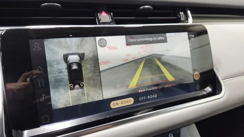 More photos of 2021 Land Rover Range Rover Evoque SE at Auto Boutique Ohio, OH