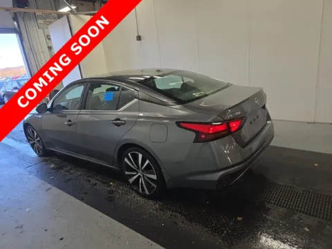 Another view of 2022 Nissan Altima 2.5 SR for sale in Columbus, OH at Auto Boutique Ohio