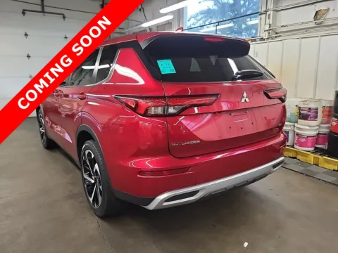 More photos of 2023 Mitsubishi Outlander SE at Auto Boutique Ohio, OH