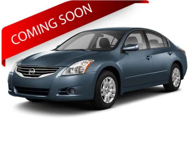 2010 Nissan Altima S's photo