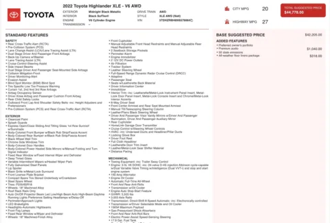 More photos of 2022 Toyota Highlander XLE at Auto Boutique Ohio, OH