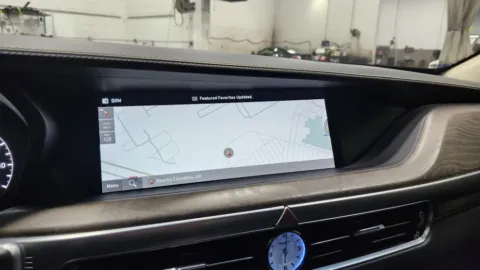 More photos of 2021 Genesis G90 3.3T Premium at Auto Boutique Ohio, OH