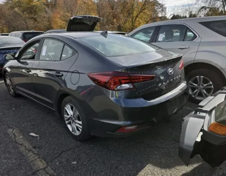 More photos of 2020 Hyundai Elantra SEL at Auto Boutique Ohio, OH