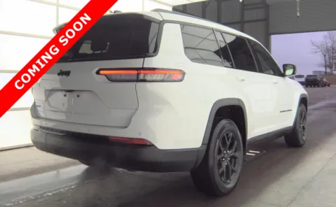 More photos of 2024 Jeep Grand Cherokee L Altitude at Auto Boutique Ohio, OH