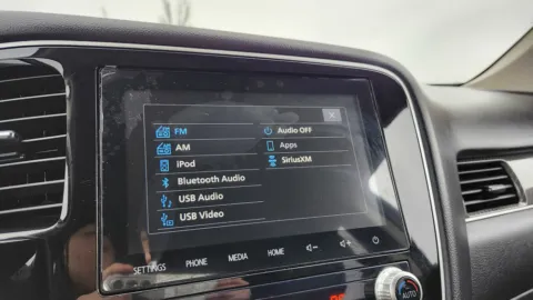 More photos of 2020 Mitsubishi Outlander SEL at Auto Boutique Ohio, OH