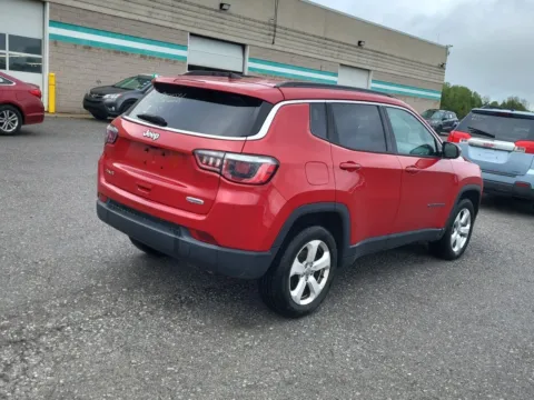 More photos of 2018 Jeep Compass Latitude at Auto Boutique Ohio, OH