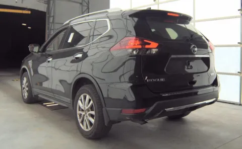 More photos of 2020 Nissan Rogue S at Auto Boutique Ohio, OH