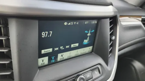 More photos of 2019 GMC Acadia SLE at Auto Boutique Ohio, OH