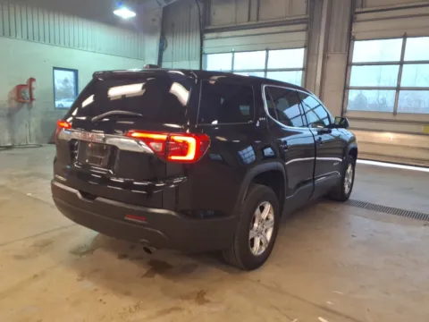 More photos of 2019 GMC Acadia SLE at Auto Boutique Ohio, OH