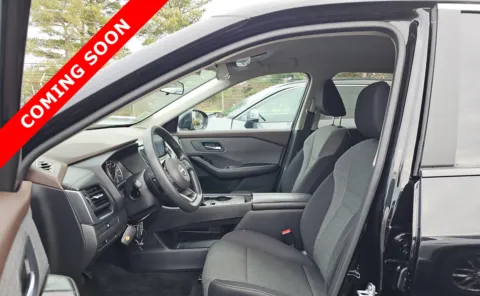 More photos of 2023 Nissan Rogue SV at Auto Boutique Ohio, OH