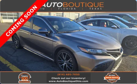 Gray 2021 Toyota Camry SE for sale in Columbus, OH