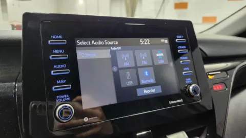 More photos of 2021 Toyota Camry SE at Auto Boutique Ohio, OH