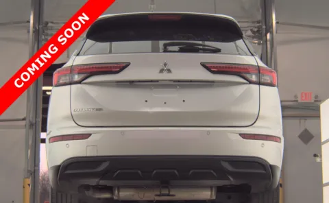 More photos of 2022 Mitsubishi Outlander ES at Auto Boutique Ohio, OH