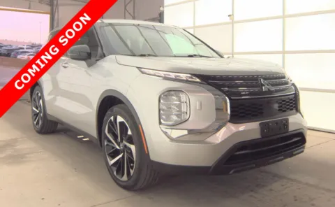 Another view of 2022 Mitsubishi Outlander ES for sale in Columbus, OH at Auto Boutique Ohio