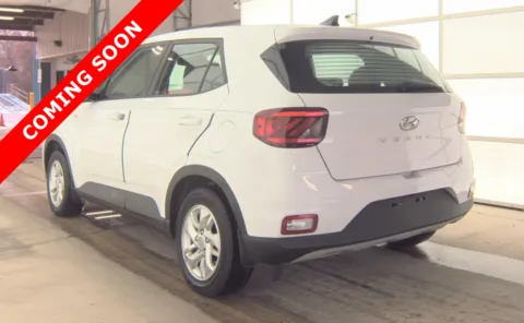 More photos of 2021 Hyundai Venue SE at Auto Boutique Ohio, OH