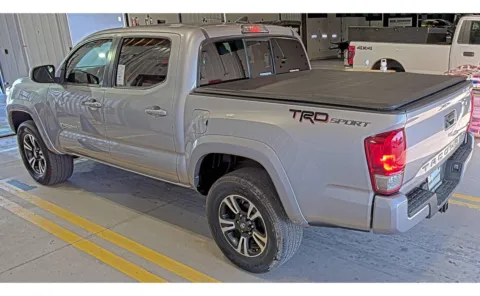 More photos of 2016 Toyota Tacoma TRD Sport at Auto Boutique Ohio, OH