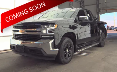 Black 2020 Chevrolet Silverado 1500 LT for sale in Columbus, OH