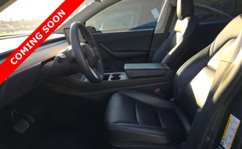 More photos of 2021 Tesla Model Y Long Range at Auto Boutique Ohio, OH