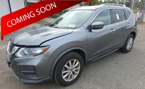 Gray 2020 Nissan Rogue SV for sale in Columbus, OH