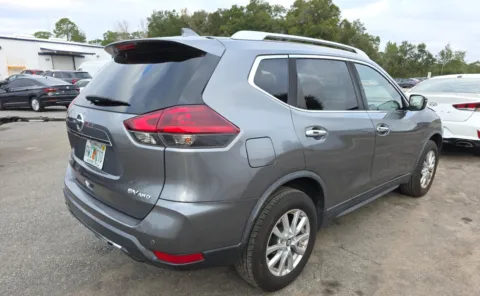 More photos of 2020 Nissan Rogue SV at Auto Boutique Ohio, OH