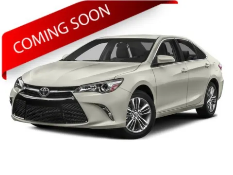 Red 2016 Toyota Camry SE for sale in Columbus, OH