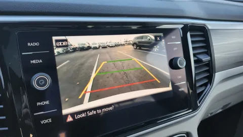 More photos of 2021 Volkswagen Atlas 2.0T SEL at Auto Boutique Ohio, OH