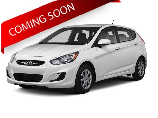 2013 Hyundai Accent SE's photo