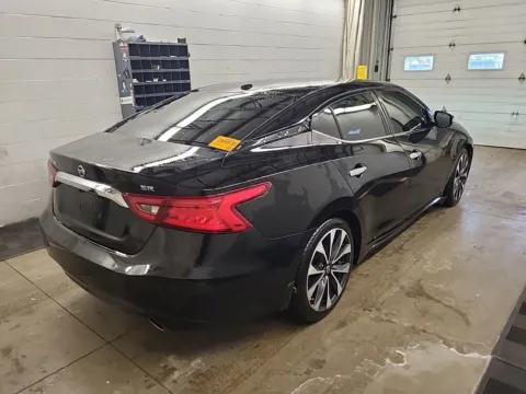 More photos of 2017 Nissan Maxima SR at Auto Boutique Ohio, OH