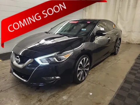 Black 2017 Nissan Maxima SR for sale in Columbus, OH