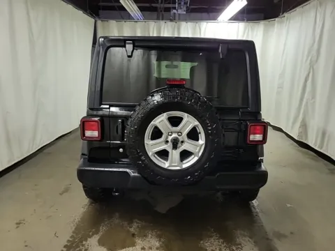More photos of 2020 Jeep Wrangler Unlimited Sport S at Auto Boutique Ohio, OH