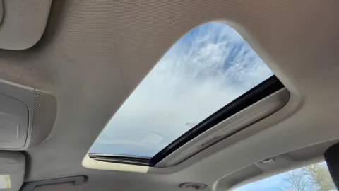 Photos of 2016 Ford Fusion SE for sale in Columbus, OH at Auto Boutique Ohio