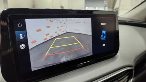 More photos of 2023 Hyundai Santa Fe SEL at Auto Boutique Ohio, OH