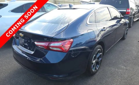 More photos of 2022 Chevrolet Malibu LT at Auto Boutique Ohio, OH
