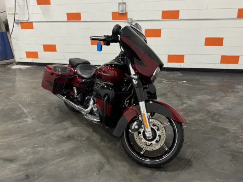 Photos of 2017 Harley-Davidson Street Glide CVO Street Glide for sale in Columbus, OH at Auto Boutique Ohio