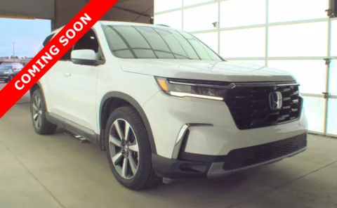 Another view of 2023 Honda Pilot Elite for sale in Columbus, OH at Auto Boutique Ohio